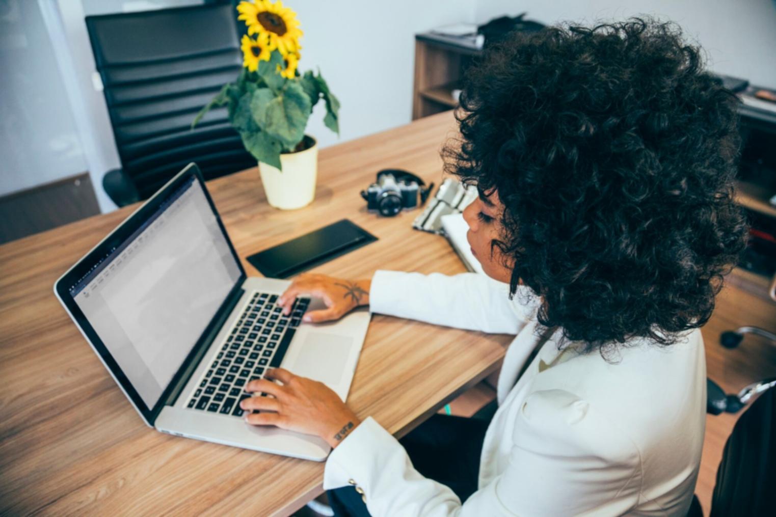 Detailní pohled na analytické procesy a výkonnostní metriky